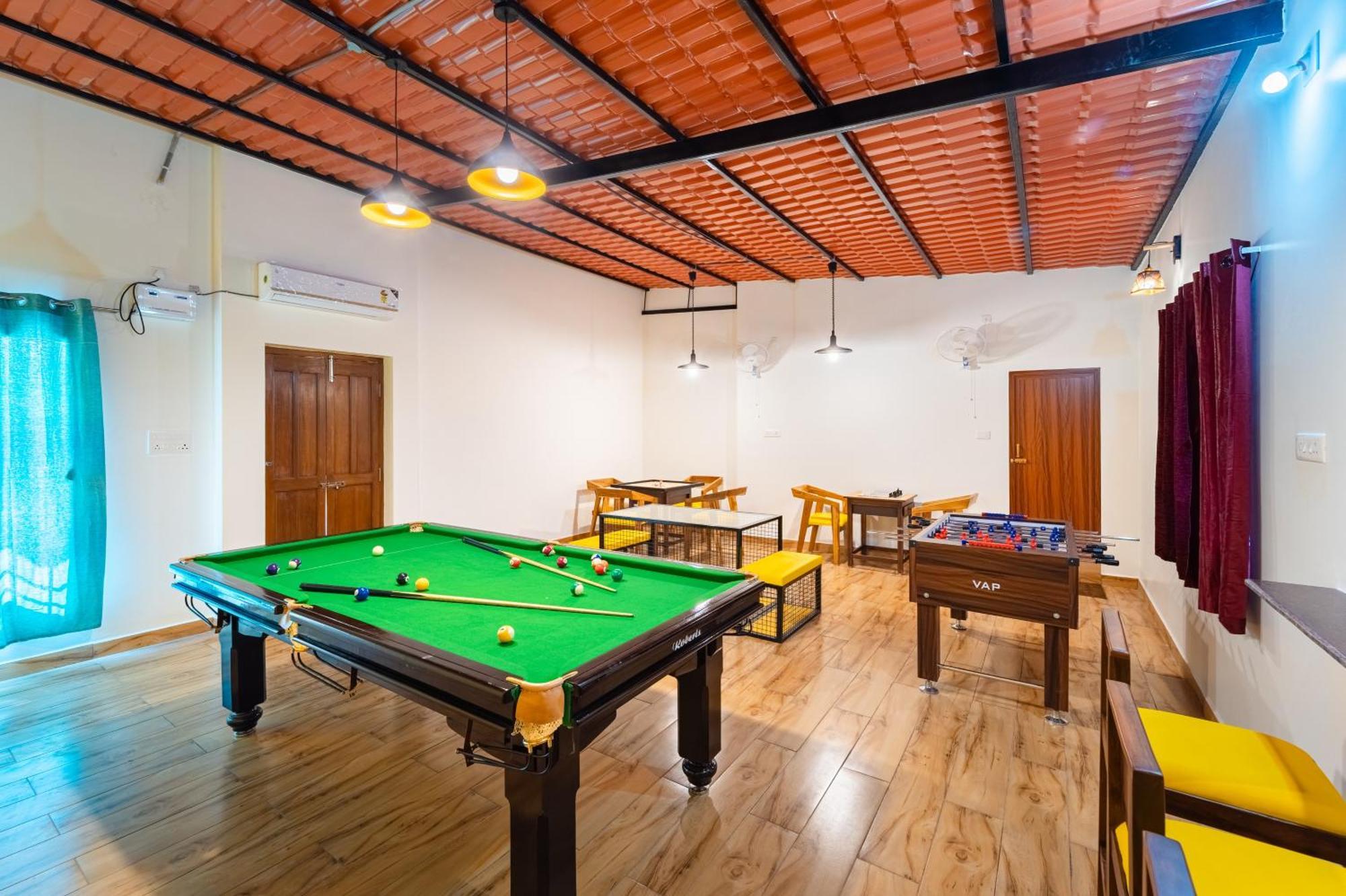 Teak Leaf Gateway Villa With Swimming Pool Indoor Games Kalapettai Экстерьер фото
