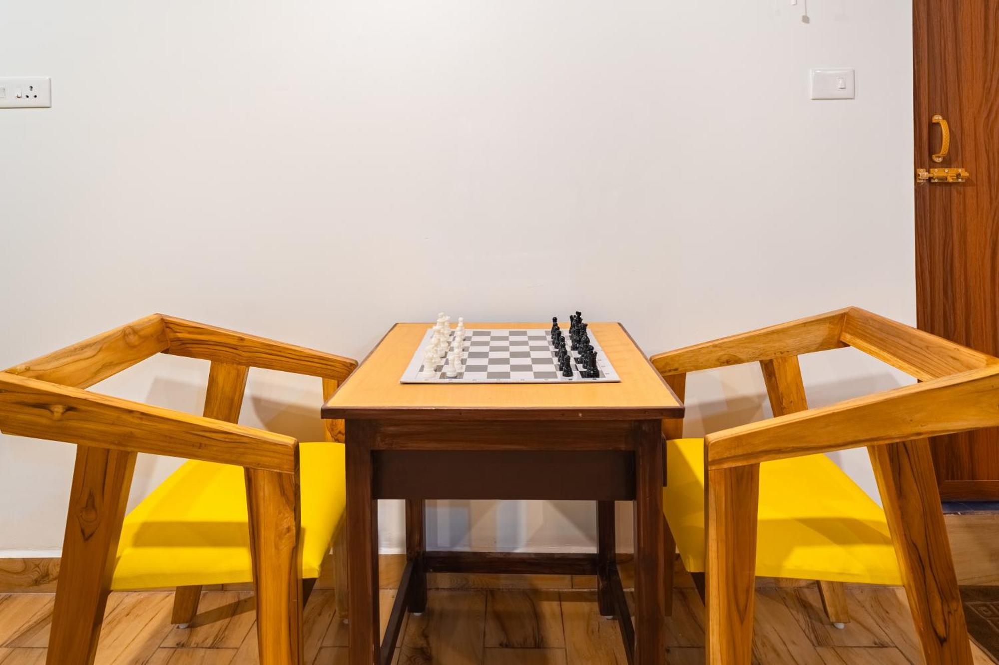 Teak Leaf Gateway Villa With Swimming Pool Indoor Games Kalapettai Экстерьер фото