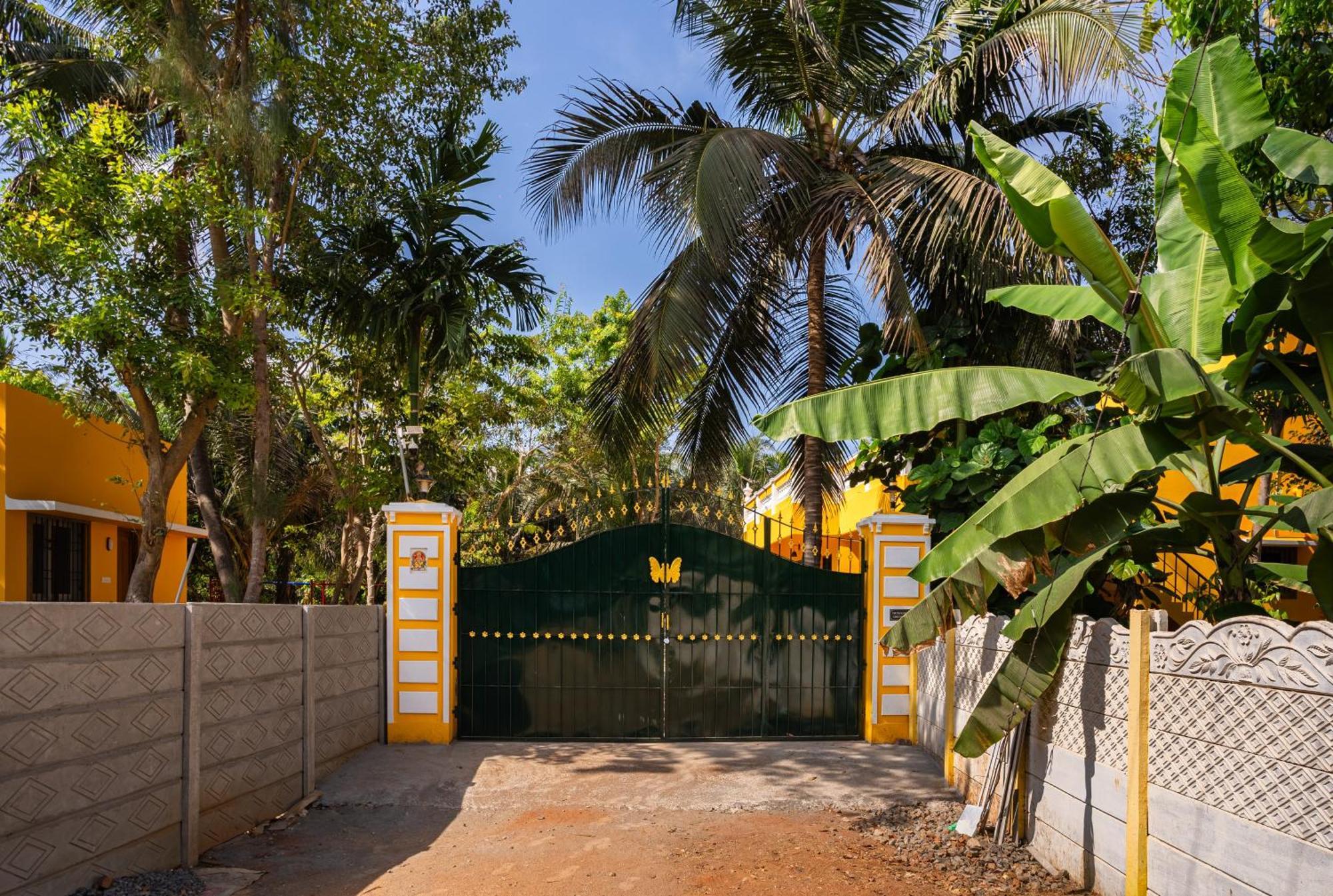 Teak Leaf Gateway Villa With Swimming Pool Indoor Games Kalapettai Экстерьер фото