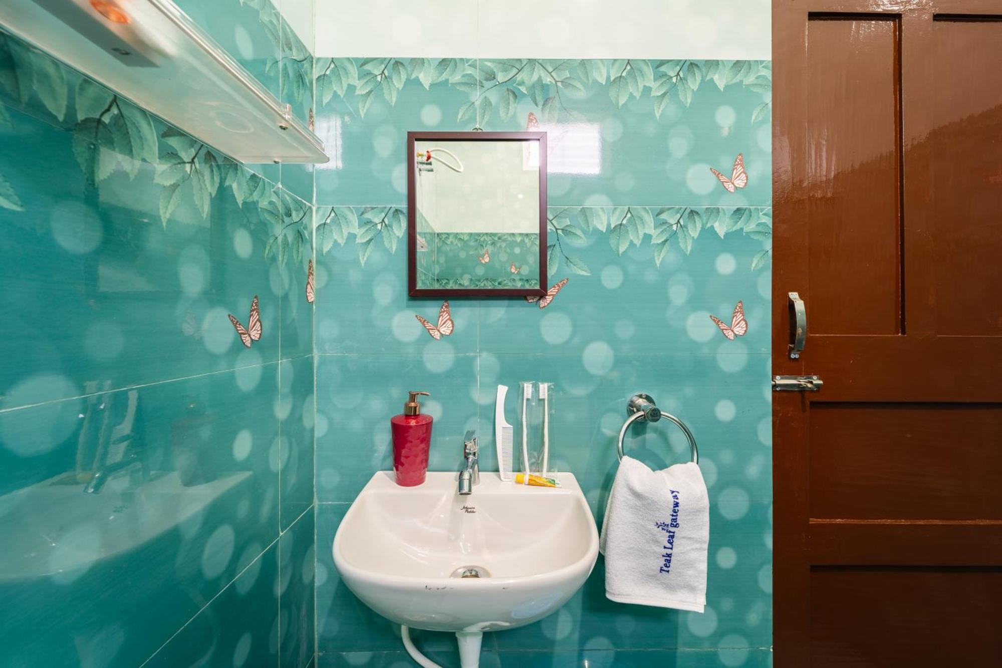Teak Leaf Gateway Villa With Swimming Pool Indoor Games Kalapettai Экстерьер фото