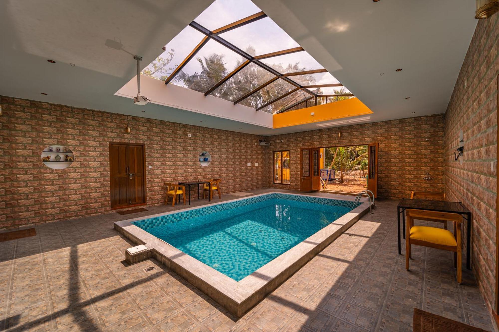 Teak Leaf Gateway Villa With Swimming Pool Indoor Games Kalapettai Экстерьер фото