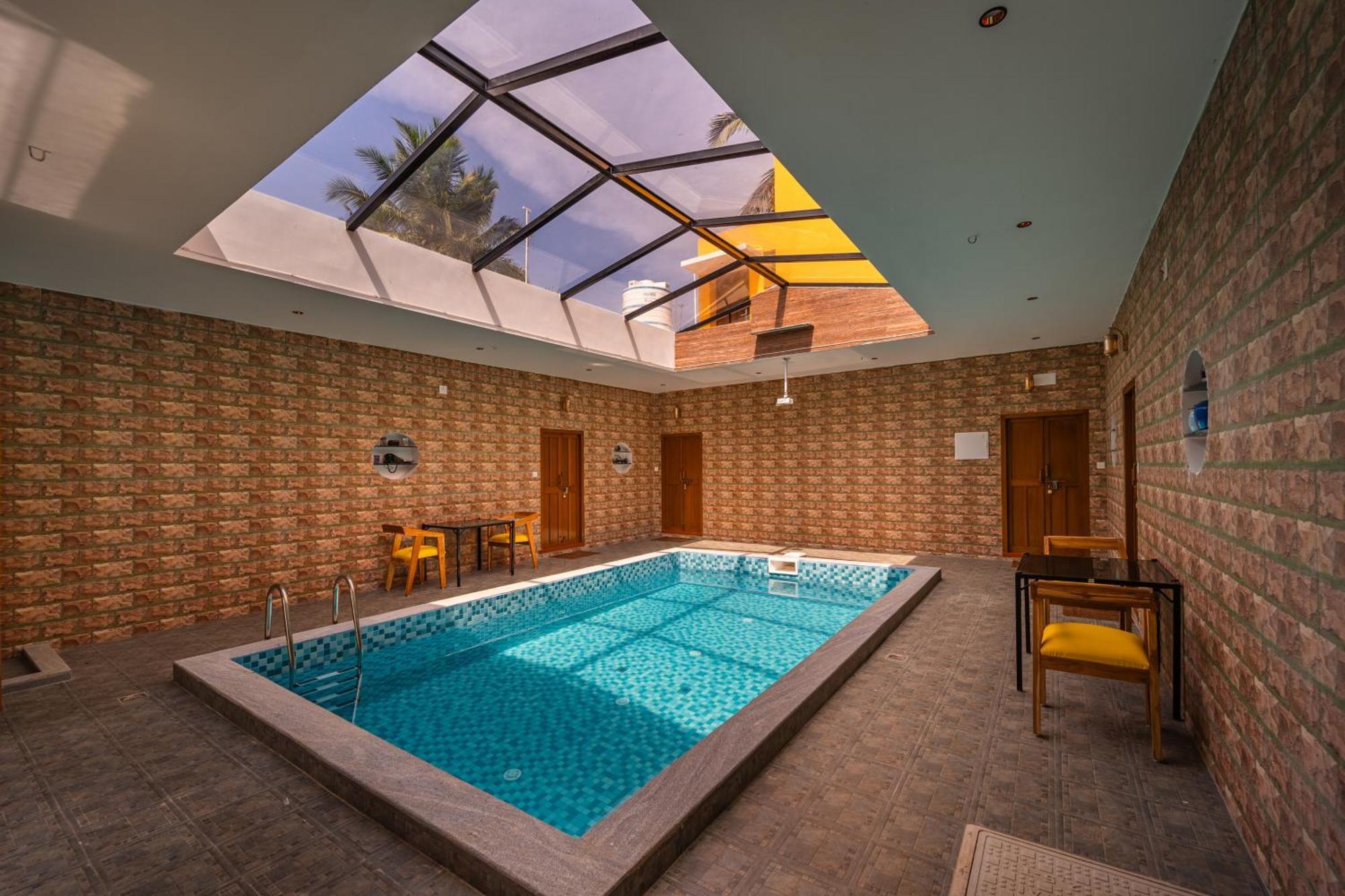 Teak Leaf Gateway Villa With Swimming Pool Indoor Games Kalapettai Экстерьер фото