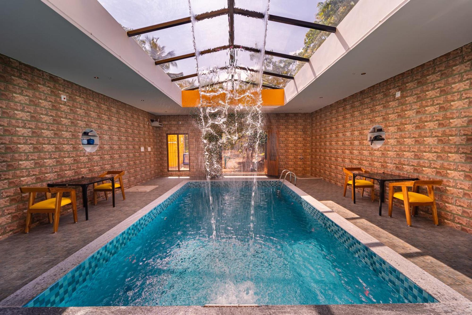 Teak Leaf Gateway Villa With Swimming Pool Indoor Games Kalapettai Экстерьер фото