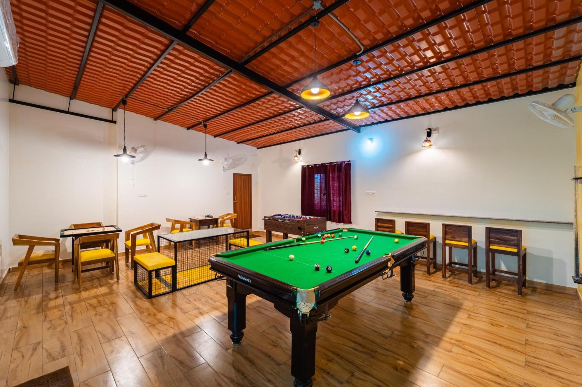 Teak Leaf Gateway Villa With Swimming Pool Indoor Games Kalapettai Экстерьер фото